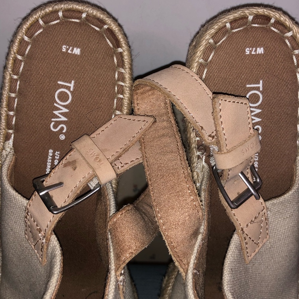 TOMS Cream Canvas Wedge Sandals - Picture 2 of 7